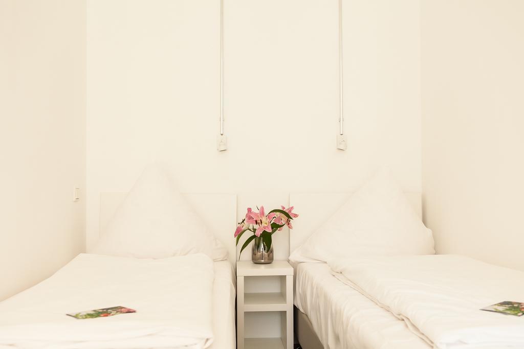 Apartment&Rooms Near Brandenburg Gate برلين المظهر الخارجي الصورة